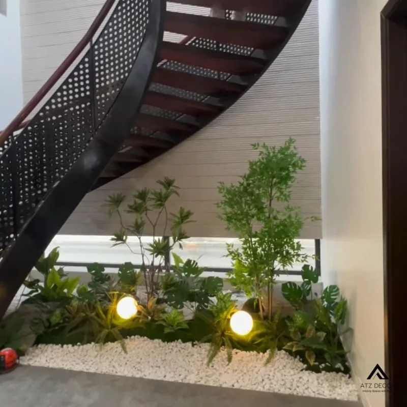 tiểu cảnh cây giả gầm cầu thang long biên