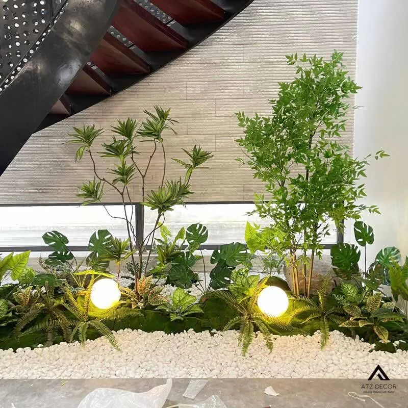 Thi công tiểu cảnh cây giả gầm cầu thang cho khách hàng tại Long Biên 3 tieu-canh-cay-gia-gam-cau-thang-long-bien-decor