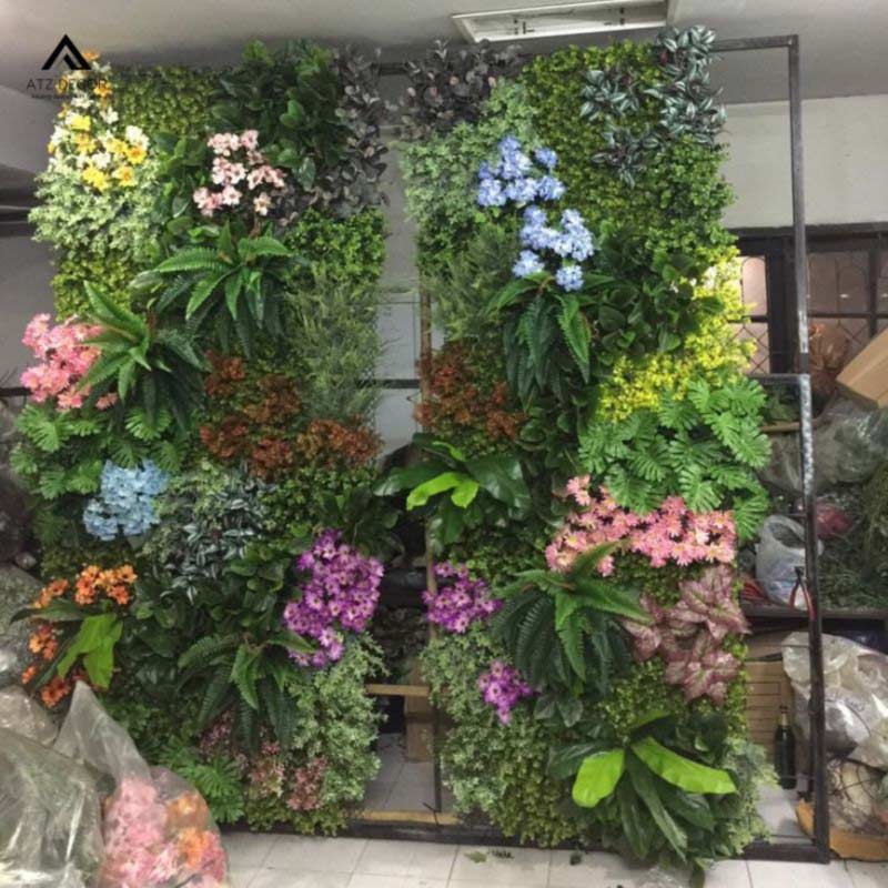 Tường hoa giả decor shop quần áo tinh tế, tạo không gian mới lạ và ấn tượng với khách hàng 21 tường hoa giả decor shop quần áo