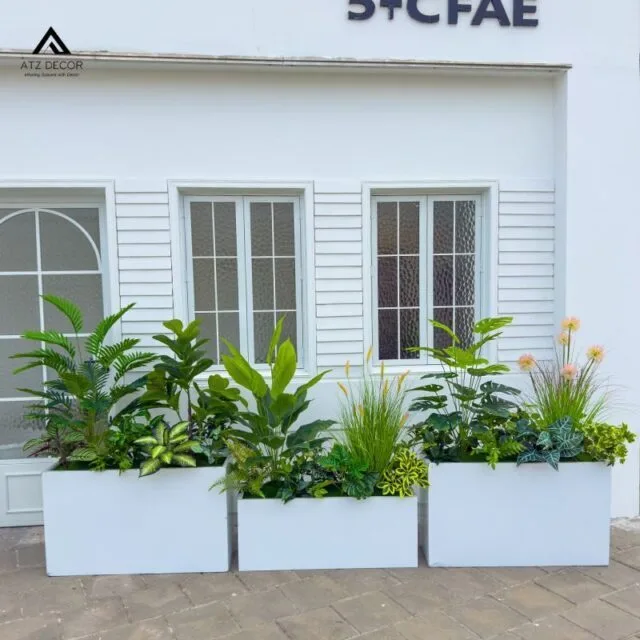 bồn cây nhiệt đới giả