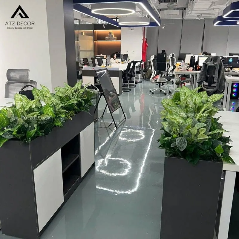 Thi công bục cây giả văn phòng BizBank bền đẹp 3 thi công bục cây giả văn phòng