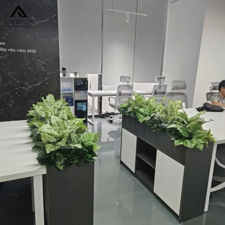 Thi công bục cây giả văn phòng BizBank bền đẹp 11 thi công bục cây giả văn phòng