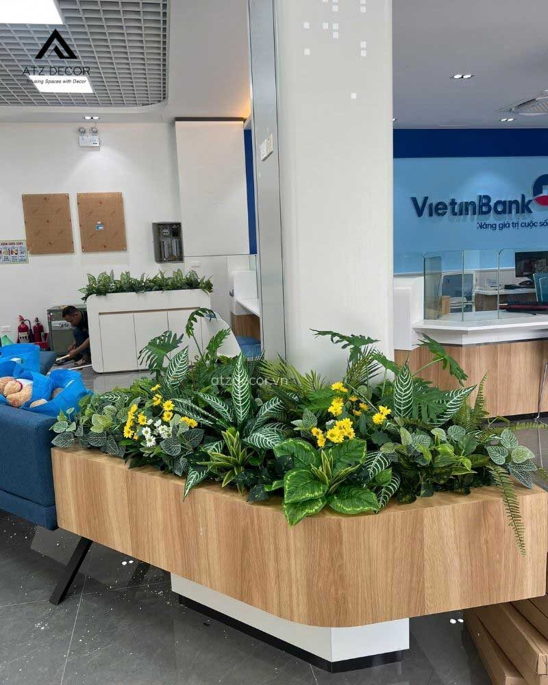 thi công bục cây giả văn phòng Vietinbank